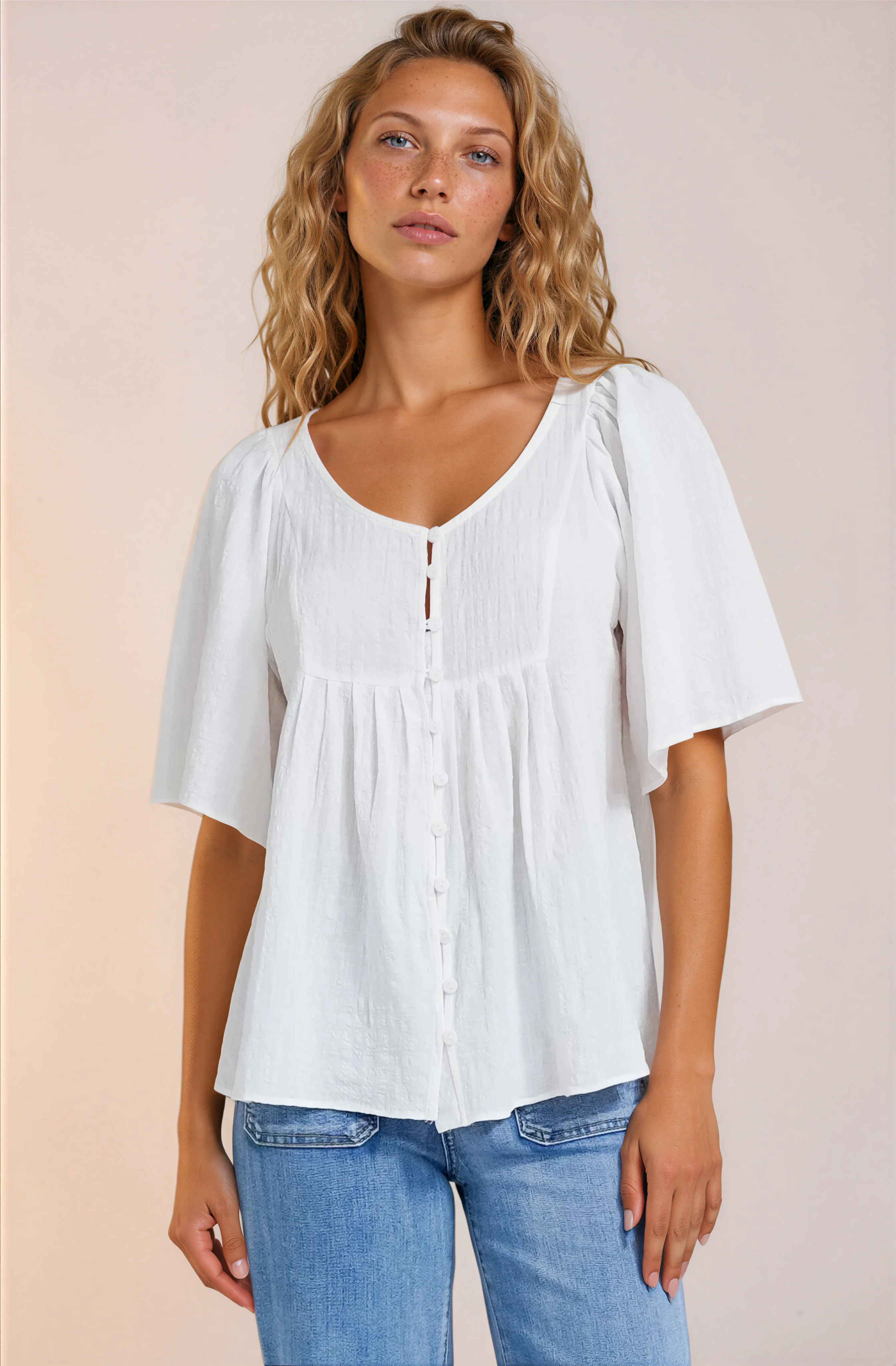Casita Top - Scoop Neck Textured Babydoll Top with Flutter Sleeves in White - Image 6