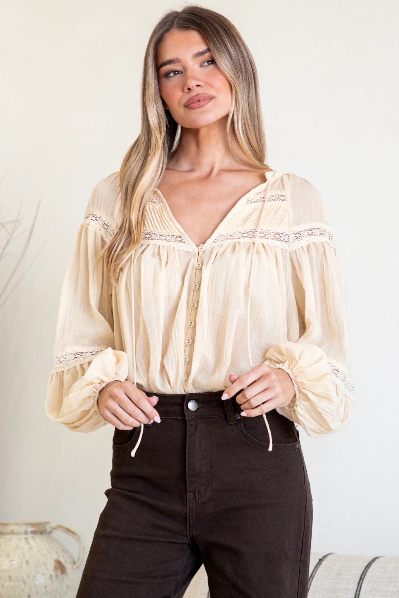 Vivianne Blouse - V Neck Lace Detailed Button Down with Balloon Sleeves in Cream - Image 4